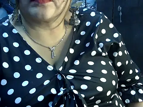 Soniya_Sha stripchat live cam model