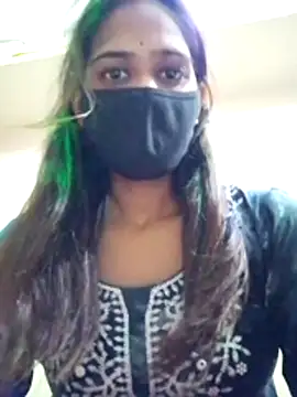 Rakhi_bhabi stripchat live cam model
