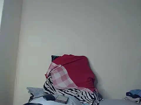 Tifanygyal stripchat live cam model