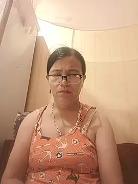 Chilly-wet stripchat live cam model