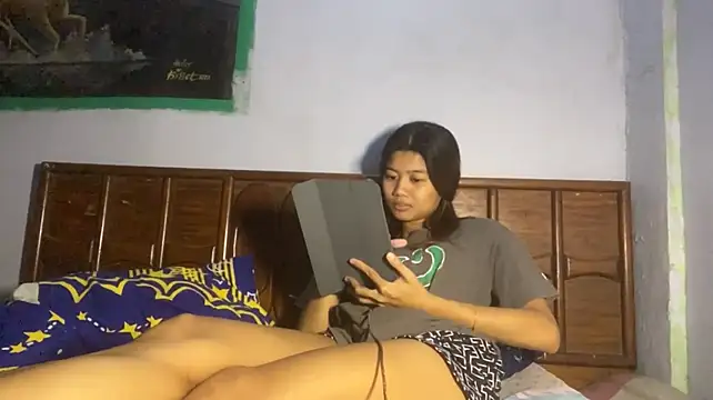 CherryBellee stripchat live cam model