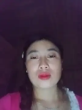 trieuhoaly stripchat live cam model