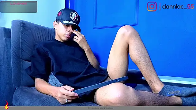 Dann_ferrer1 stripchat live cam model