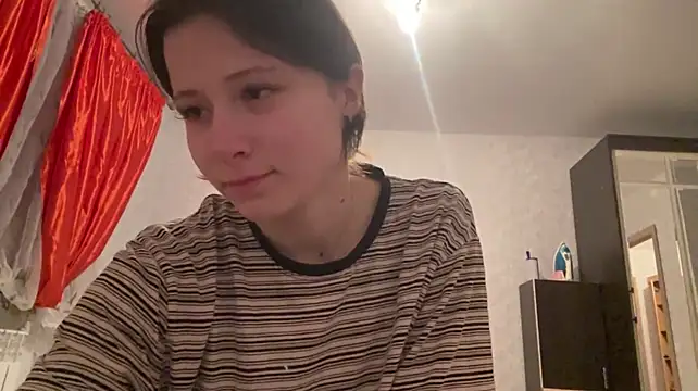 Emma__me stripchat live cam model