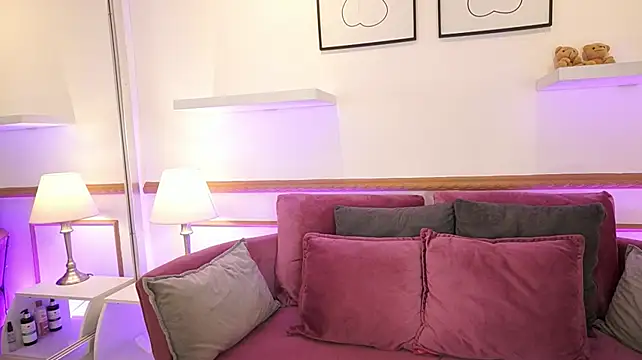 ConnyJenner stripchat live cam model