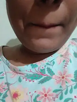 Divya_kannada stripchat live cam model