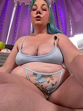 KawaiiKiki_247 stripchat live cam model