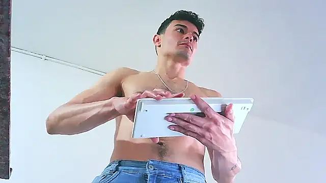 jhohannes-maximo stripchat live cam model