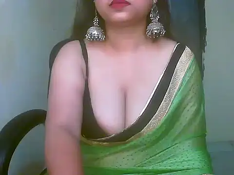 KOHI_nur stripchat live cam model