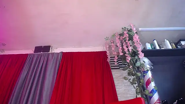 hornytsblonde stripchat live cam model