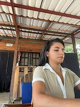 Paula-H- stripchat live cam model