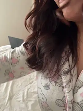 NamiNae stripchat live cam model