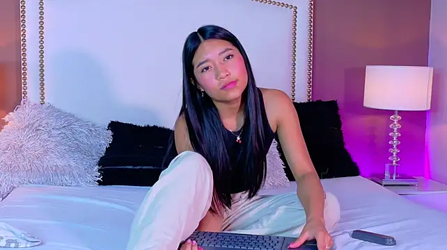 hanaluna_ stripchat live cam model