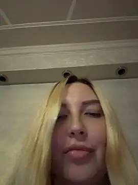 Aleksandrakis stripchat live cam model