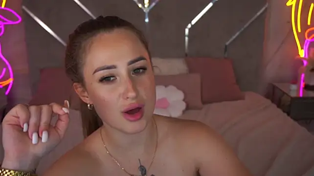 GentleAdellee stripchat live cam model