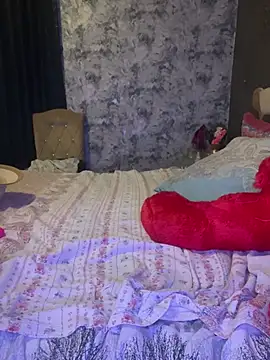 Etopya2388 stripchat live cam model