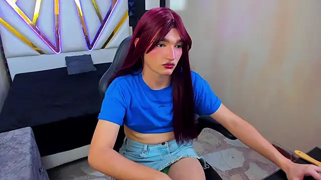 EmmaHiltton stripchat live cam model