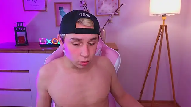 e1v1s stripchat live cam model
