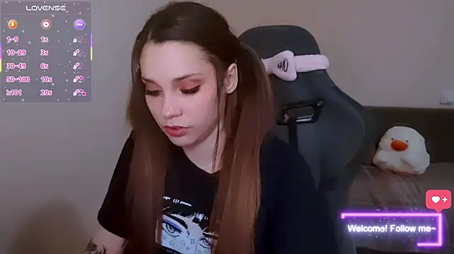 kittenalissa stripchat live cam model
