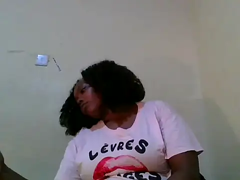 big_bootty96 stripchat live cam model