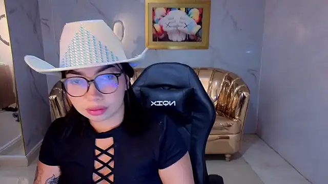 Akari_s stripchat live cam model