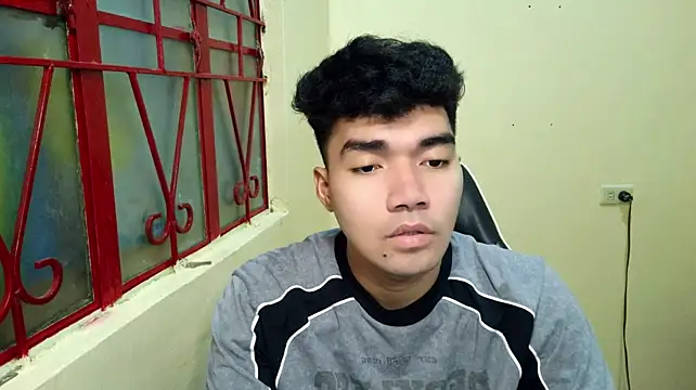 milkehhhh stripchat live cam model