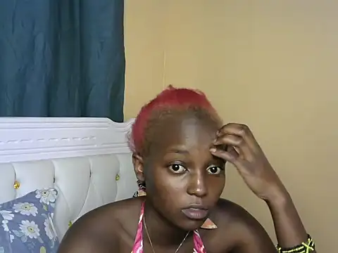 PetiteAlluree stripchat live cam model