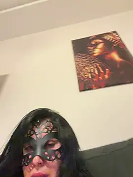 Meryy34 stripchat live cam model