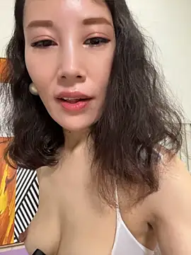 xiaotaotutu103 stripchat live cam model