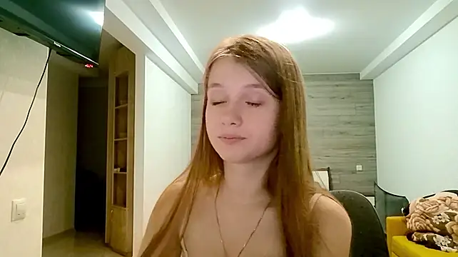 CecilleSollors stripchat live cam model