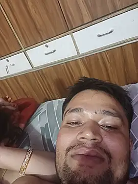Desicouple stripchat live cam model