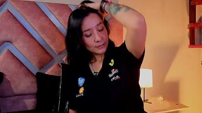 _kelly_hous36 stripchat live cam model