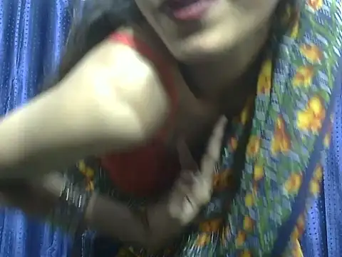 Thirsty_Moni stripchat live cam model
