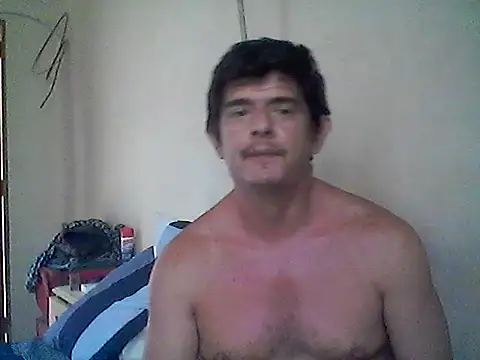 Marobronco stripchat live cam model