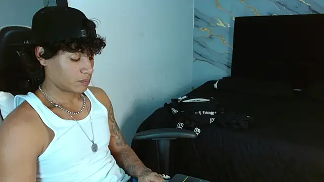 MaximilianRoth stripchat live cam model