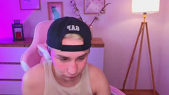 e1v1s stripchat live cam model