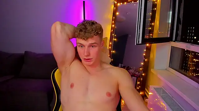 Kurt_hanssen stripchat live cam model