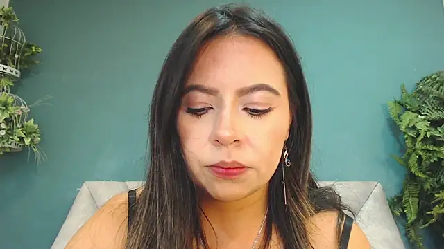 EmmaBellini stripchat live cam model