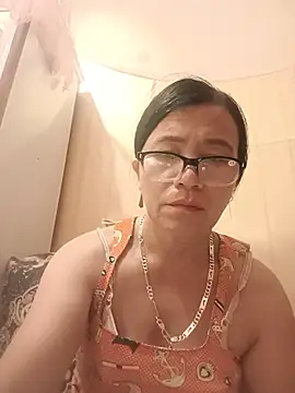 Chilly-wet stripchat live cam model