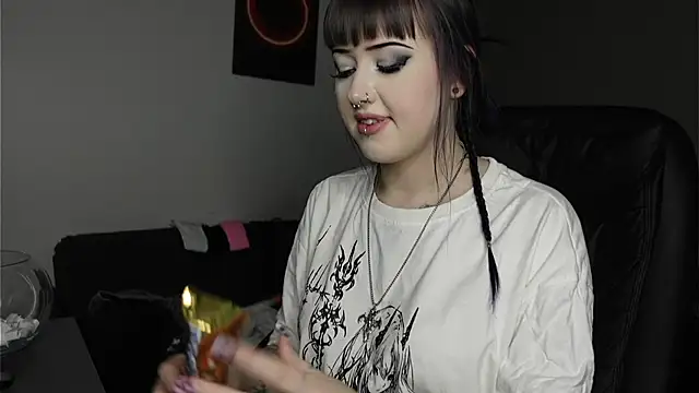 Lisa_Daiyne stripchat live cam model