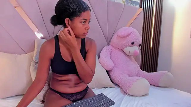 arlet_lux stripchat live cam model