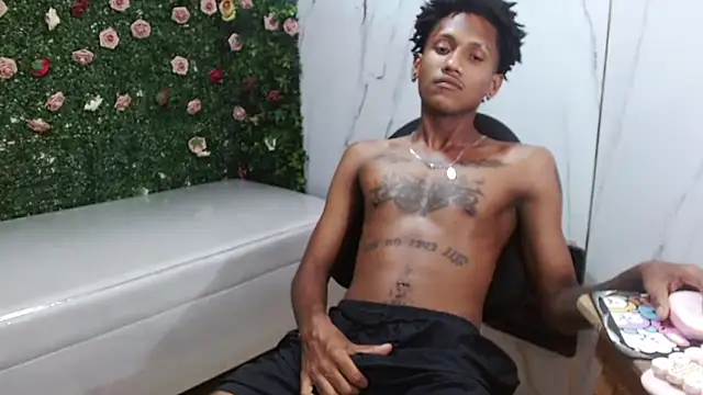 ManSant stripchat live cam model