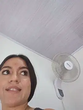 DulceCaroX stripchat live cam model