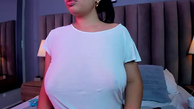 LilyFoox stripchat live cam model