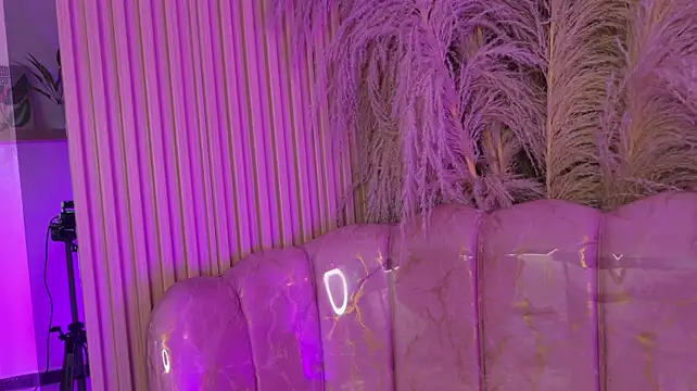 NyxJones stripchat live cam model