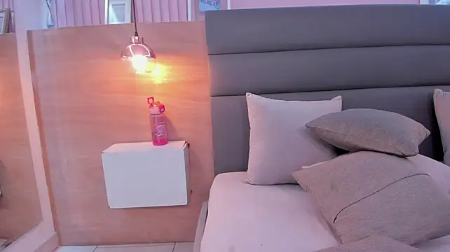 luciana_saori stripchat live cam model