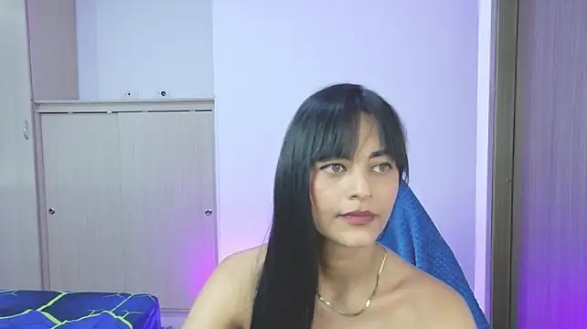 AlanaStorm10 stripchat live cam model