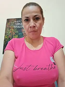 Zaralu_ stripchat live cam model