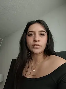 Sky__19 stripchat live cam model