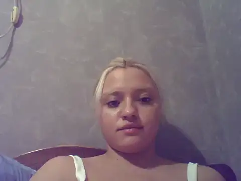 _Mathilda_ stripchat live cam model